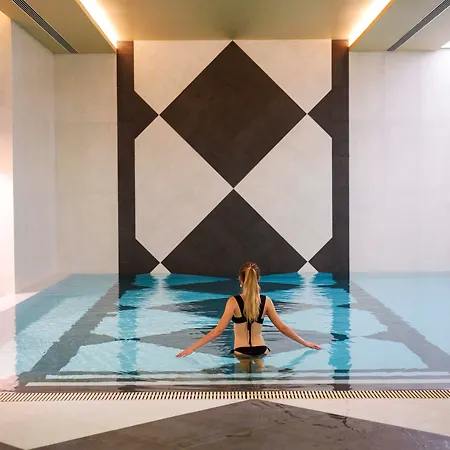 Savoy Palace - The Leading Of The World - Savoy Signature ホテル 5*