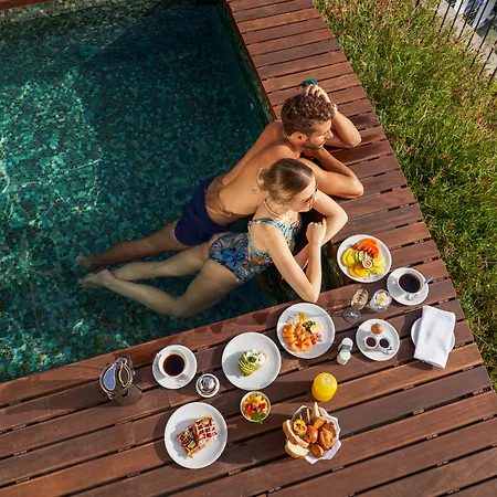 Savoy Palace - The Leading Of The World - Savoy Signature