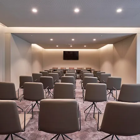 Savoy Palace - The Leading Of The World - Savoy Signature