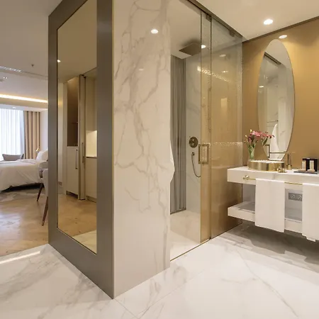 Savoy Palace - The Leading Of The World - Savoy Signature מלון 5*