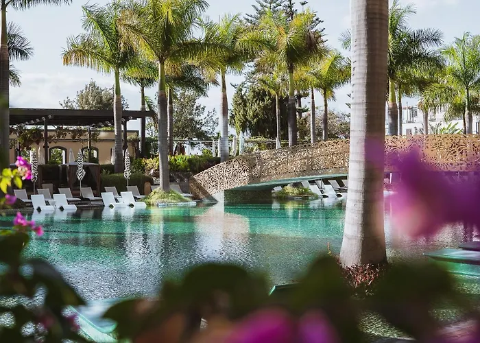 Savoy Palace - The Leading Of The World - Savoy Signature Hotell 5*