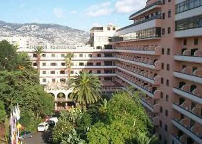 Savoy Palace - The Leading Of The World - Savoy Signature Hotel